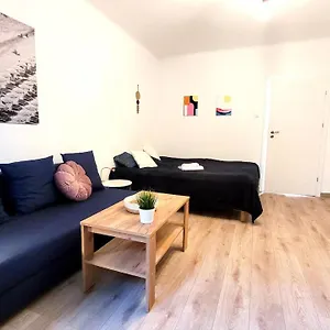  Apartament Great Life - Next To Metro Station
